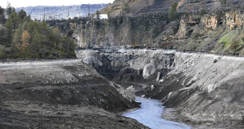 Klamath Dams Down: Will Ranches Survive?